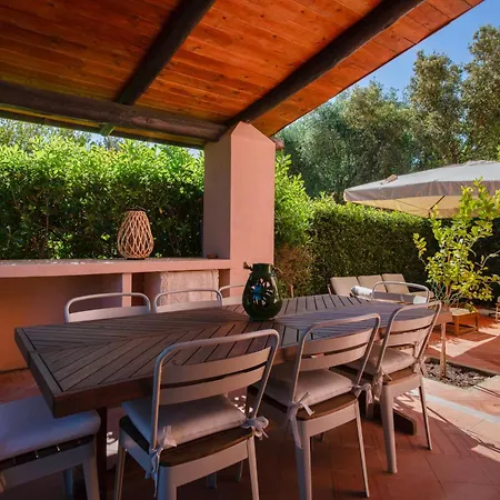Elegant Hideaway Giannella