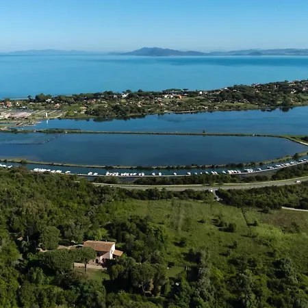 Апартаменты Elegant Hideaway Giannella